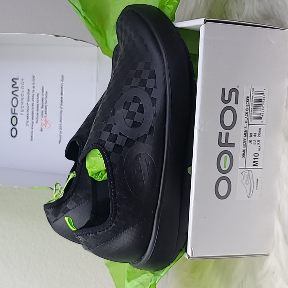 Men's OOFOS Size 10M Black Checker Print Canvas Rubber Athleisure Gym Fun New